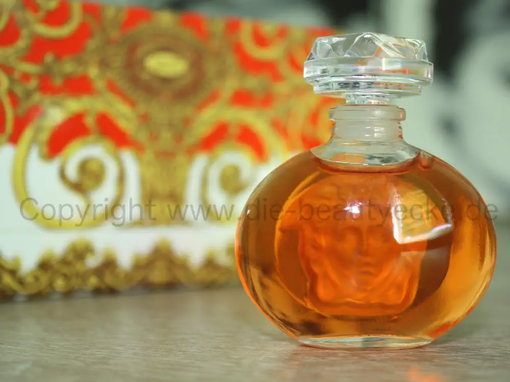 Damenduft Versace Blonde Extrait Duftbeschreibung des Parfums